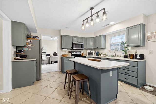 21399 Candlewick Road, Noblesville, IN 46062