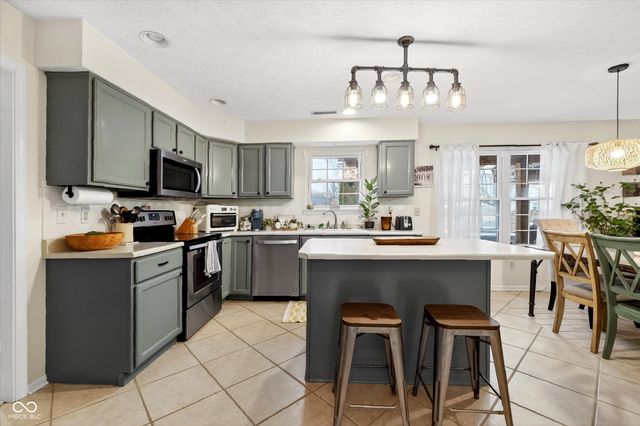 21399 Candlewick Road, Noblesville, IN 46062