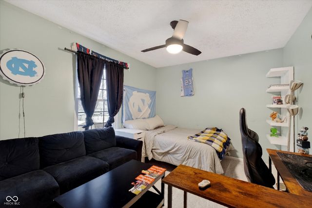 21399 Candlewick Road, Noblesville, IN 46062