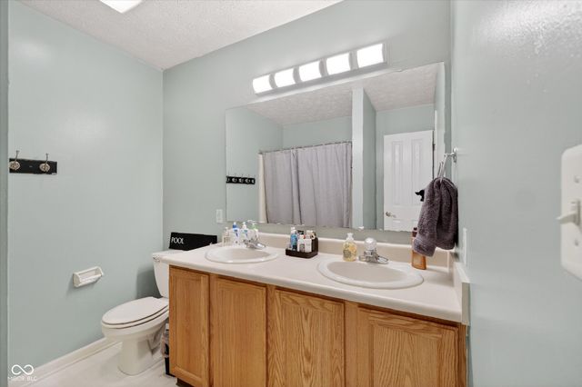 21399 Candlewick Road, Noblesville, IN 46062