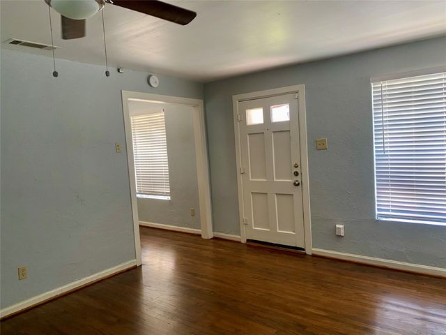 5953 Lewis Street, Dallas, TX 75206