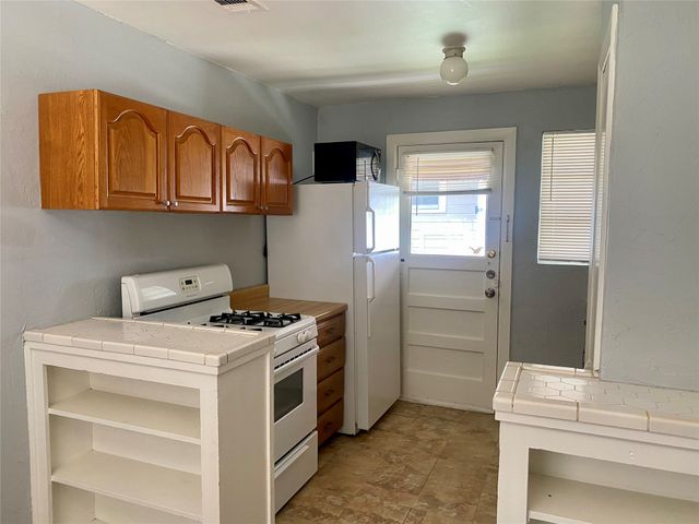 5953 Lewis Street, Dallas, TX 75206
