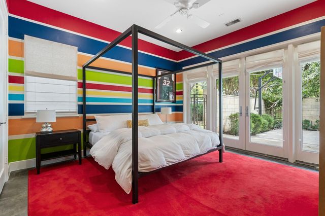 59 Lake Estates Drive, Montgomery, TX 77356