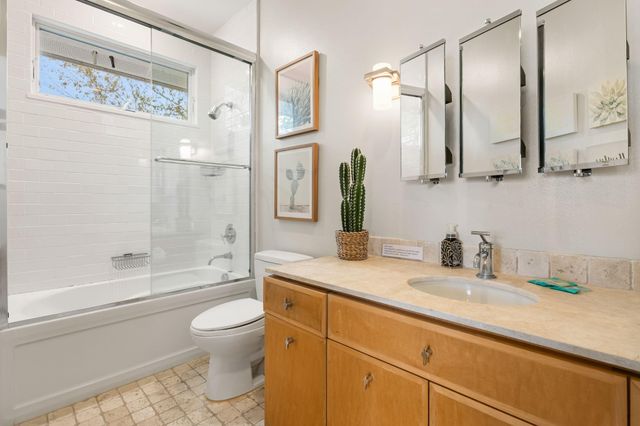 59 Lake Estates Drive, Montgomery, TX 77356