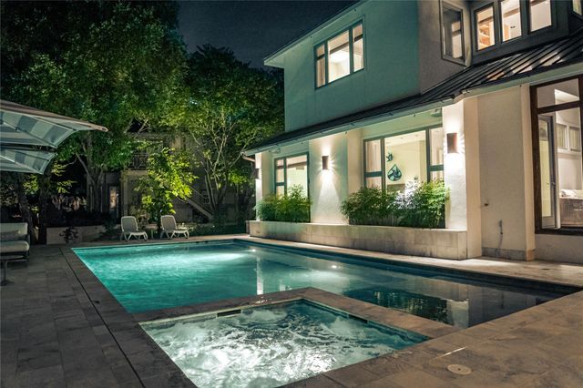 59 Lake Estates Drive, Montgomery, TX 77356