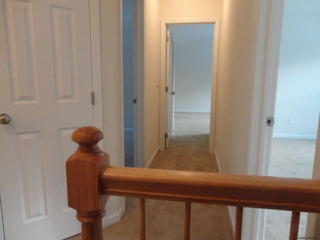 2 Farm View Drive, Schodack, NY 12033