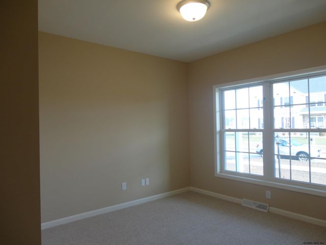 2 Farm View Drive, Schodack, NY 12033