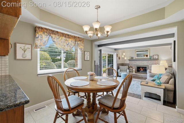 18656 Gill Road, Livonia, MI 48152