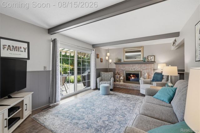 18656 Gill Road, Livonia, MI 48152