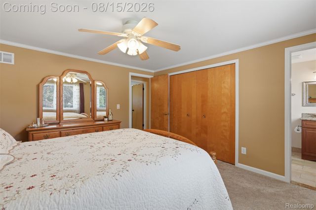 18656 Gill Road, Livonia, MI 48152