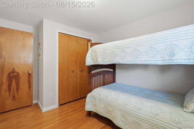 18656 Gill Road, Livonia, MI 48152