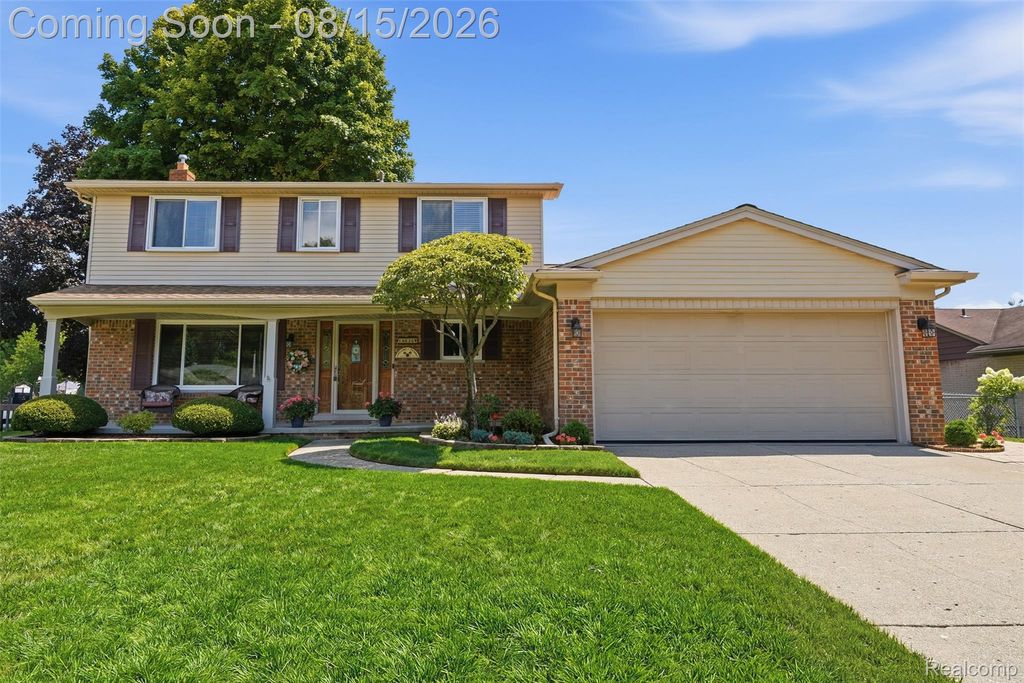 18656 Gill Road, Livonia, MI 48152