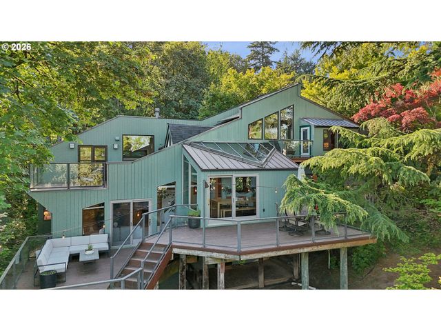 910 Sw CANNING St, Portland, OR 97201