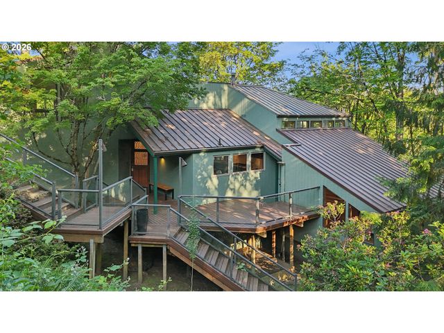 910 Sw CANNING St, Portland, OR 97201