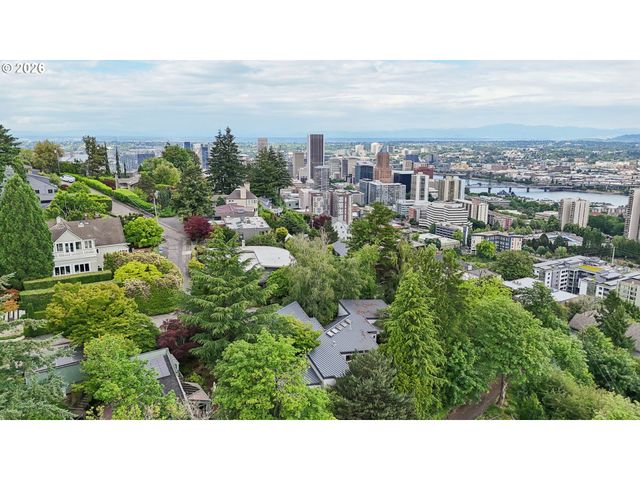 910 Sw CANNING St, Portland, OR 97201