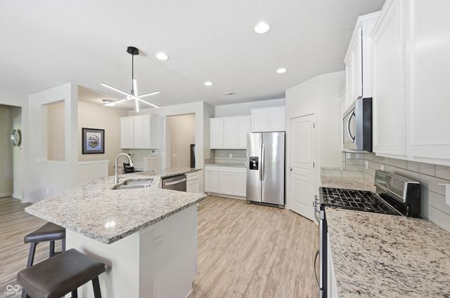 1132 Sunset Boulevard, Avon, IN 46123