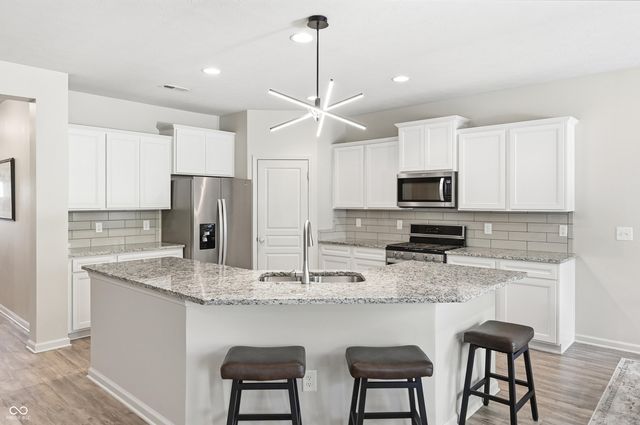 1132 Sunset Boulevard, Avon, IN 46123