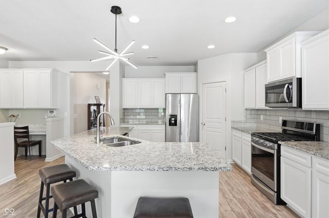 1132 Sunset Boulevard, Avon, IN 46123