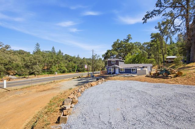 10019 Ladybird Dr, Grass Valley, CA 95949