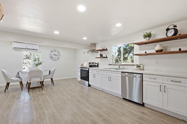 10019 Ladybird Dr, Grass Valley, CA 95949