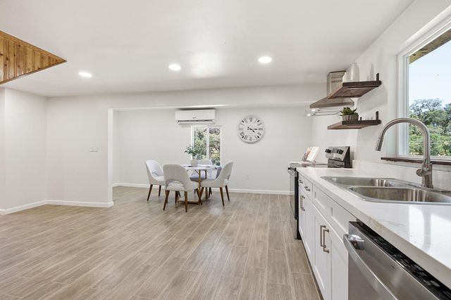 10019 Ladybird Dr, Grass Valley, CA 95949