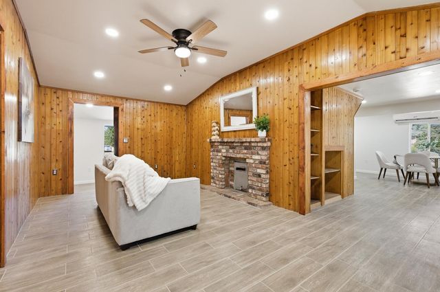 10019 Ladybird Dr, Grass Valley, CA 95949
