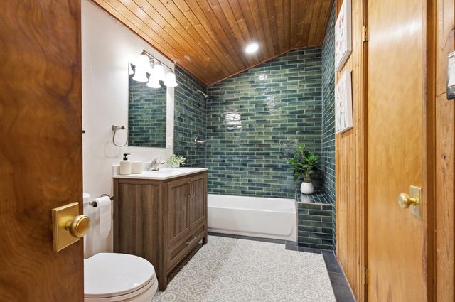 10019 Ladybird Dr, Grass Valley, CA 95949