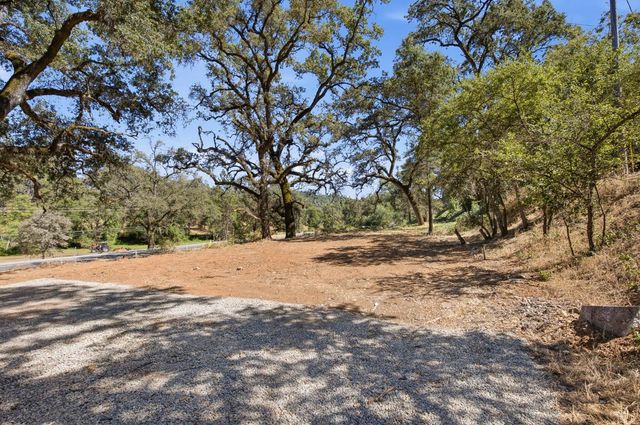 10019 Ladybird Dr, Grass Valley, CA 95949