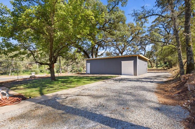 10019 Ladybird Dr, Grass Valley, CA 95949