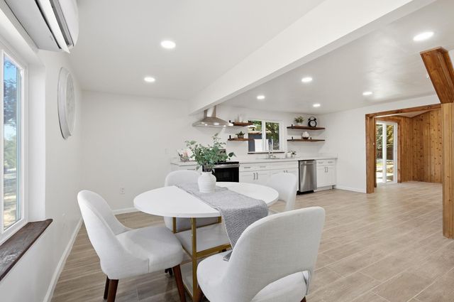 10019 Ladybird Dr, Grass Valley, CA 95949