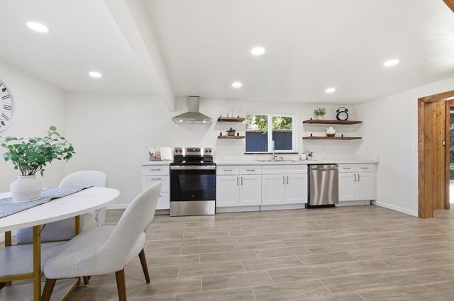 10019 Ladybird Dr, Grass Valley, CA 95949
