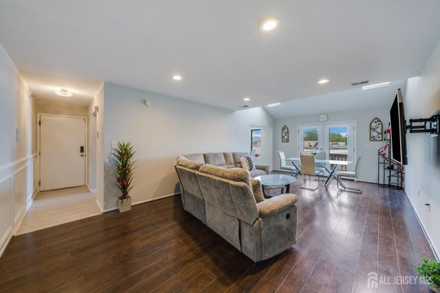 116 Peach Street, Avenel, NJ 07001