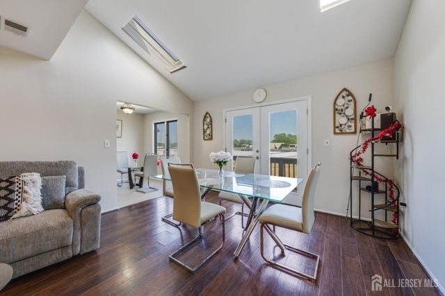 116 Peach Street, Avenel, NJ 07001