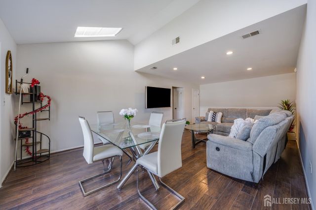 116 Peach Street, Avenel, NJ 07001