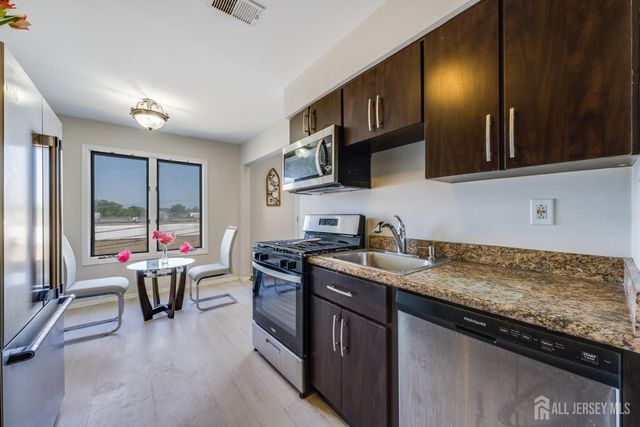 116 Peach Street, Avenel, NJ 07001