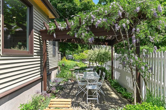 510 Franklin AVENUE, Lake Geneva, WI 53147