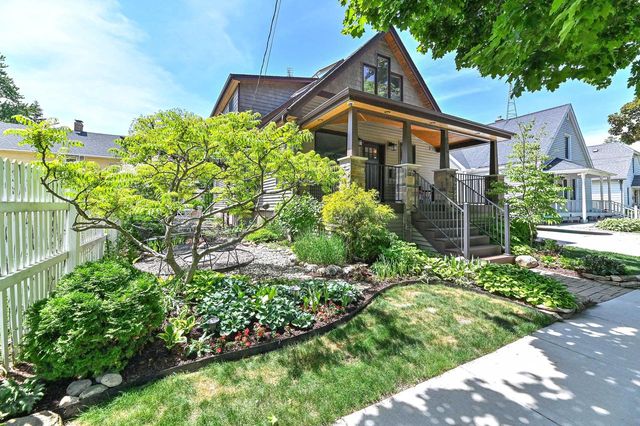 510 Franklin AVENUE, Lake Geneva, WI 53147