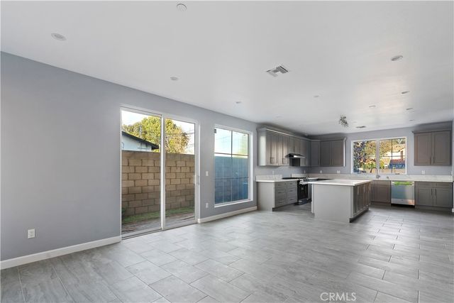 7329 Kelvin, Winnetka, CA 91306