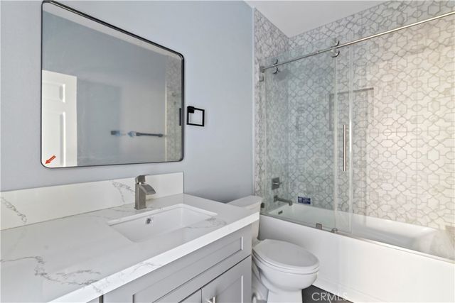 7329 Kelvin, Winnetka, CA 91306