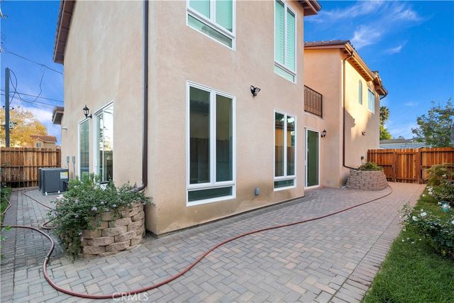 7329 Kelvin, Winnetka, CA 91306