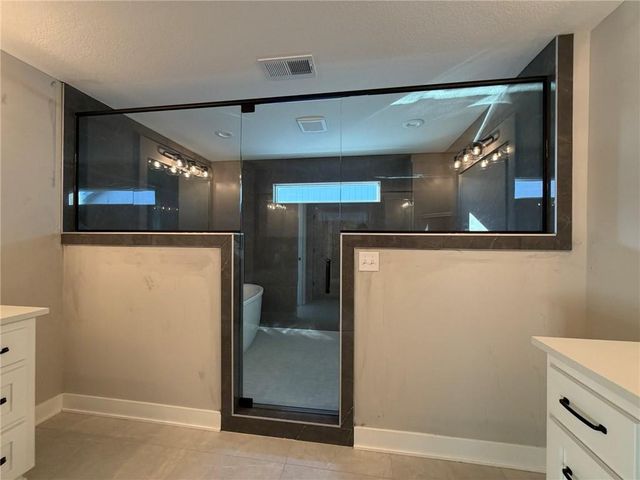 1601 SW Arbor Park Drive, Lee's Summit, MO 64082