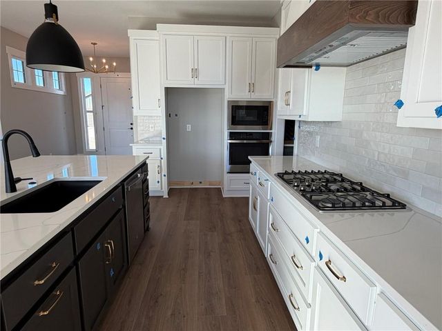 1601 SW Arbor Park Drive, Lee's Summit, MO 64082