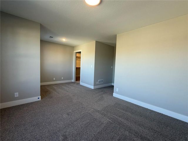 1601 SW Arbor Park Drive, Lee's Summit, MO 64082