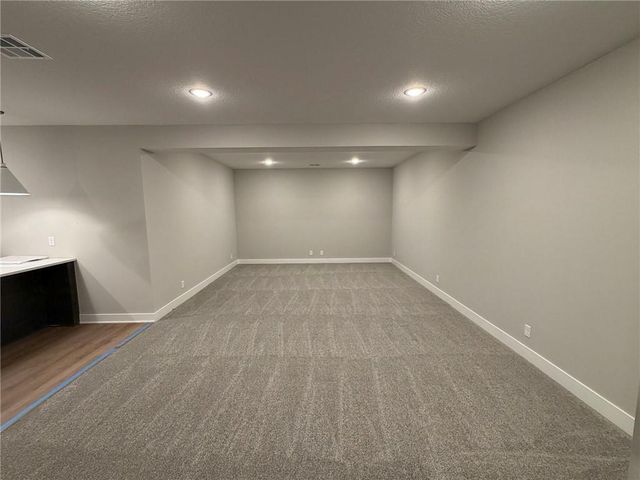 1601 SW Arbor Park Drive, Lee's Summit, MO 64082