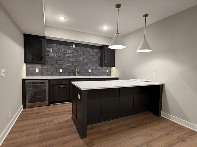 1601 SW Arbor Park Drive, Lee's Summit, MO 64082