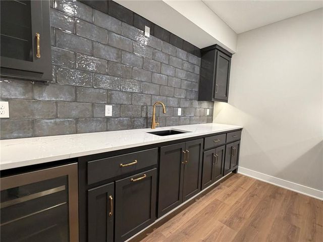 1601 SW Arbor Park Drive, Lee's Summit, MO 64082