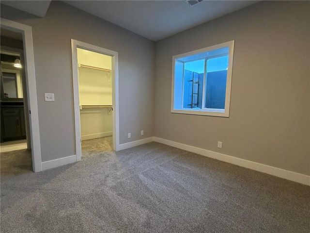 1601 SW Arbor Park Drive, Lee's Summit, MO 64082