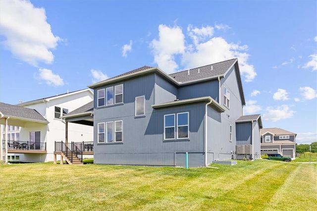 1601 SW Arbor Park Drive, Lee's Summit, MO 64082