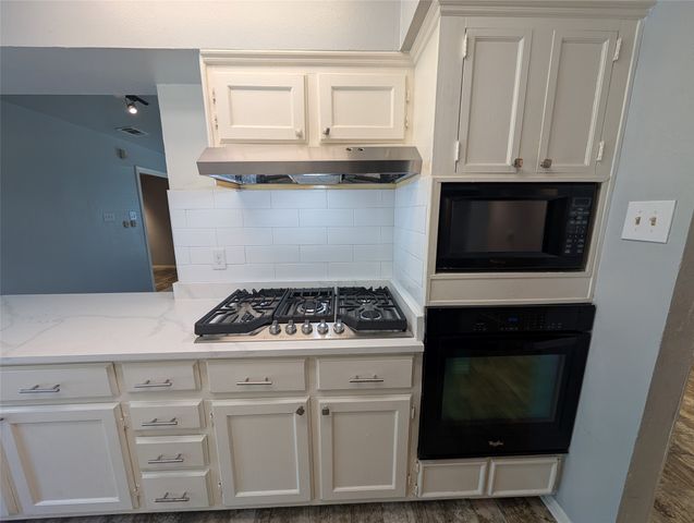 2703 Running Brook Lane, Dallas, TX 75228