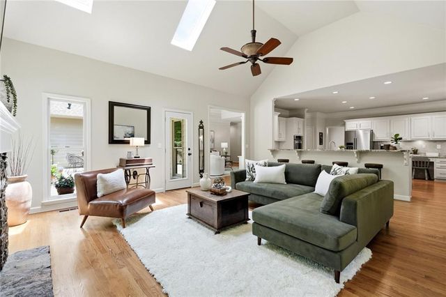 6530 Calamar Drive, Cumming, GA 30040